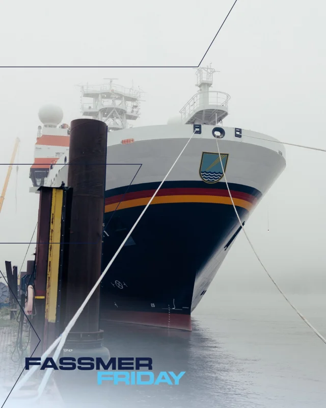 #FassmerFriday Die METEOR IV im Nebel an unserem Standort in Berne ⚓ #fassmer